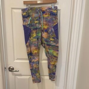 Lululemon Boss Purple tights with Artistic Camouflage